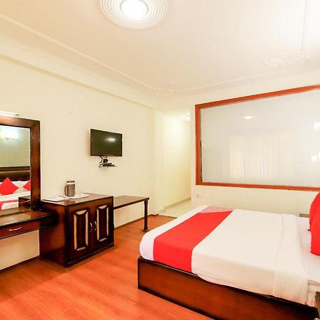 Oyo 3146 Six Season Regency Hotel Jagatsukh Bagian luar foto
