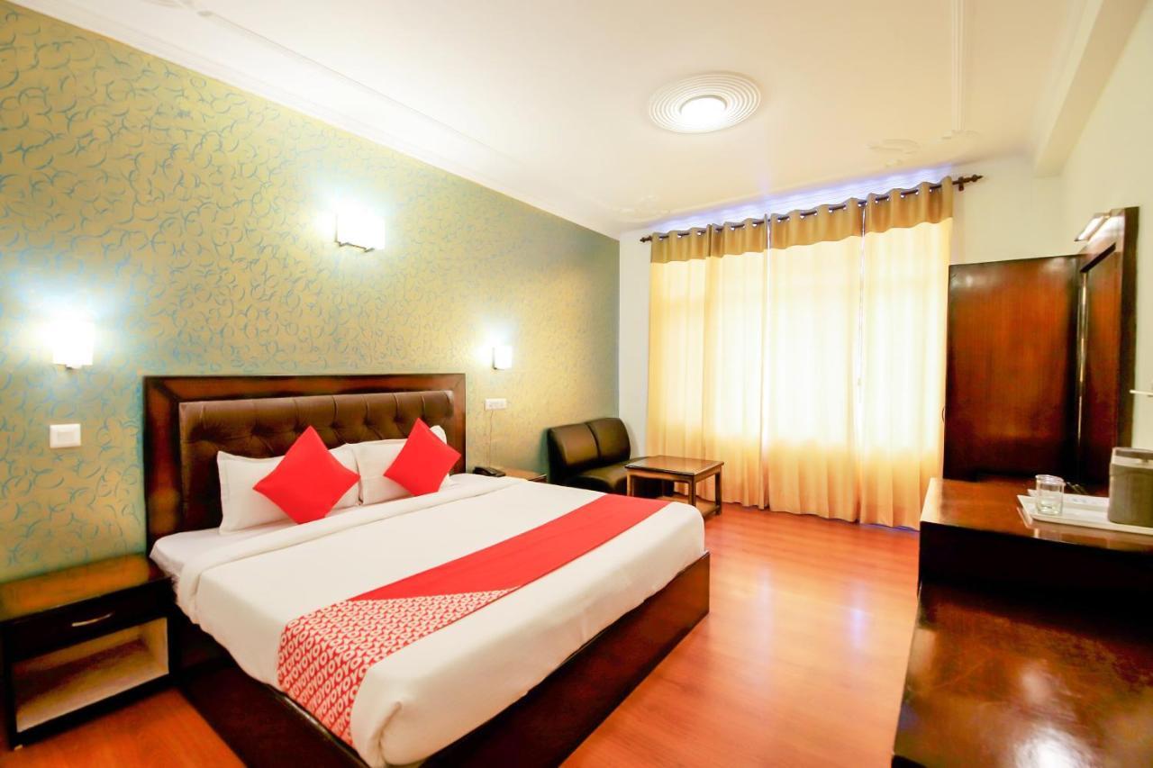Oyo 3146 Six Season Regency Hotel Jagatsukh Bagian luar foto