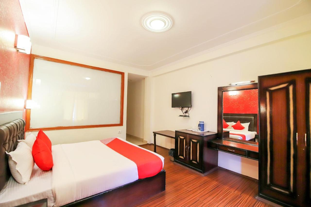 Oyo 3146 Six Season Regency Hotel Jagatsukh Bagian luar foto