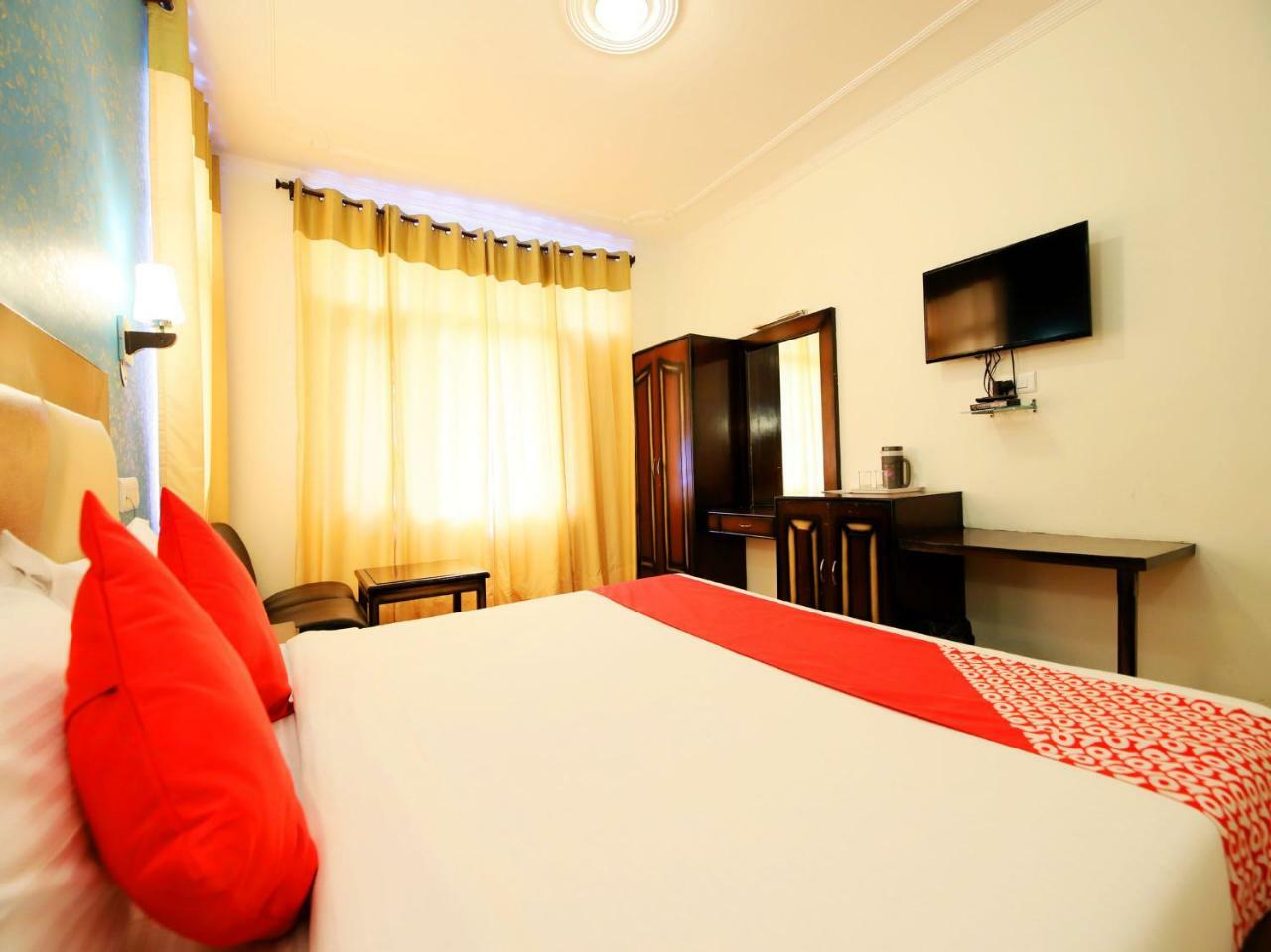 Oyo 3146 Six Season Regency Hotel Jagatsukh Bagian luar foto