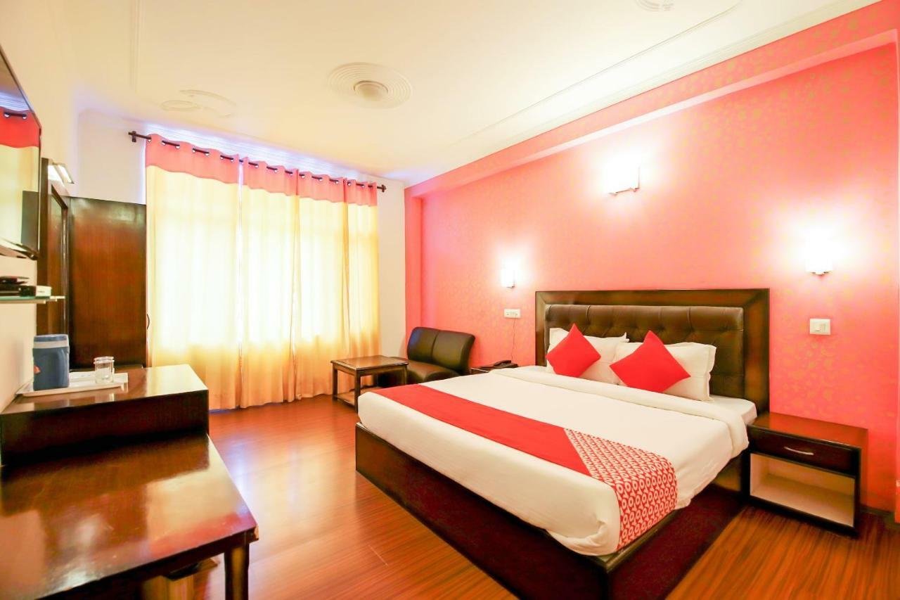 Oyo 3146 Six Season Regency Hotel Jagatsukh Bagian luar foto