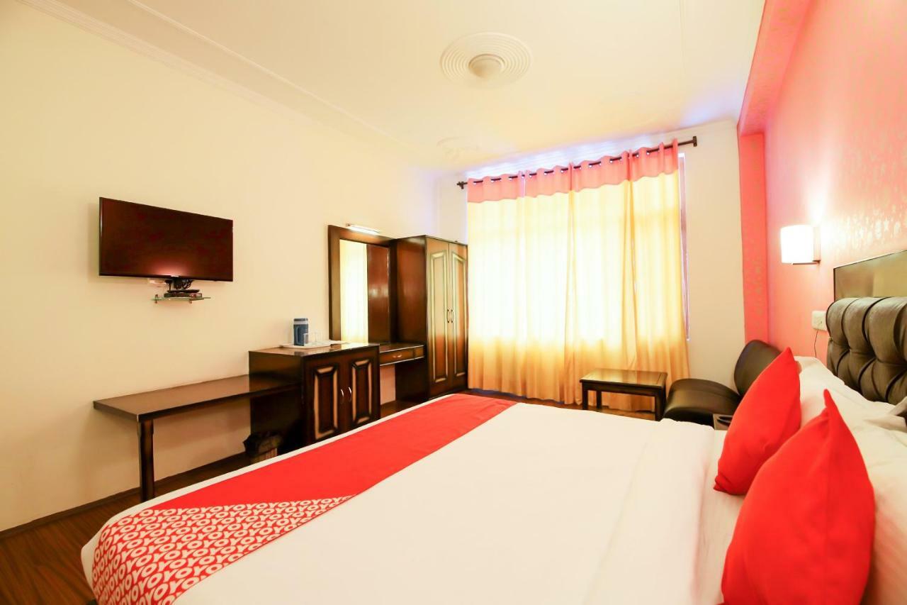Oyo 3146 Six Season Regency Hotel Jagatsukh Bagian luar foto