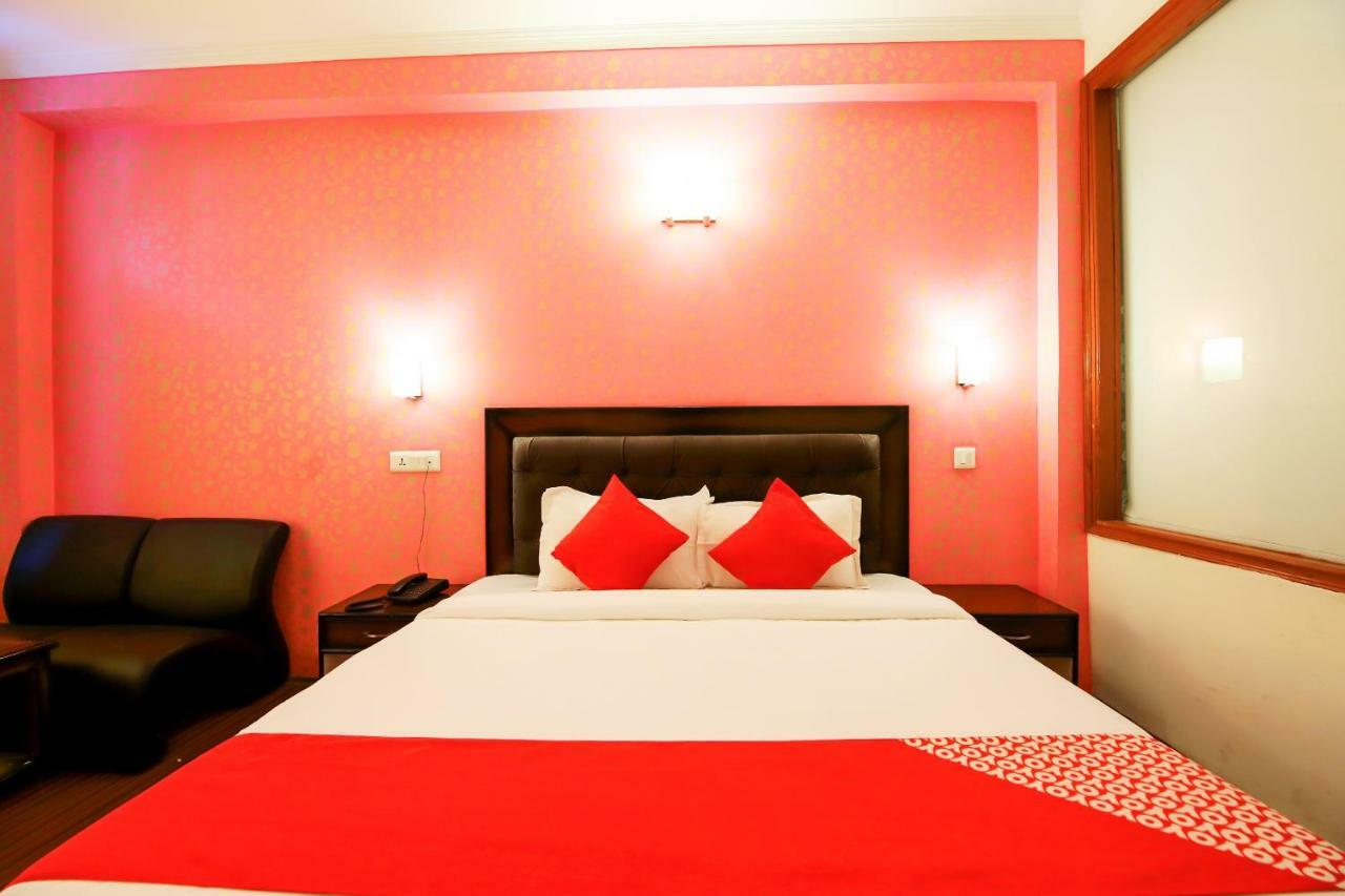 Oyo 3146 Six Season Regency Hotel Jagatsukh Bagian luar foto